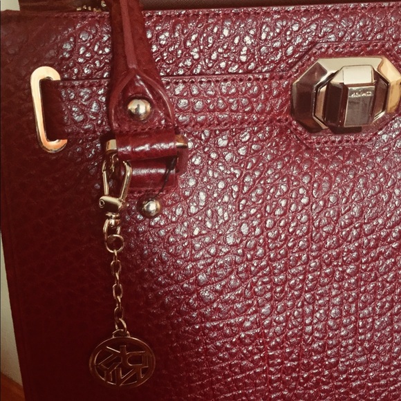 DKNY Large Tote - Picture 4 of 6